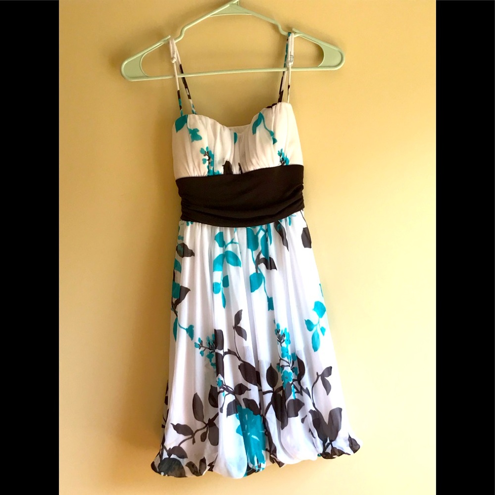 Juniors Dress